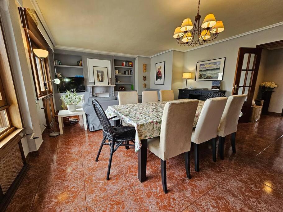 15A04 Duplex Y Garaje En Centro Apartment Лянес Екстериор снимка