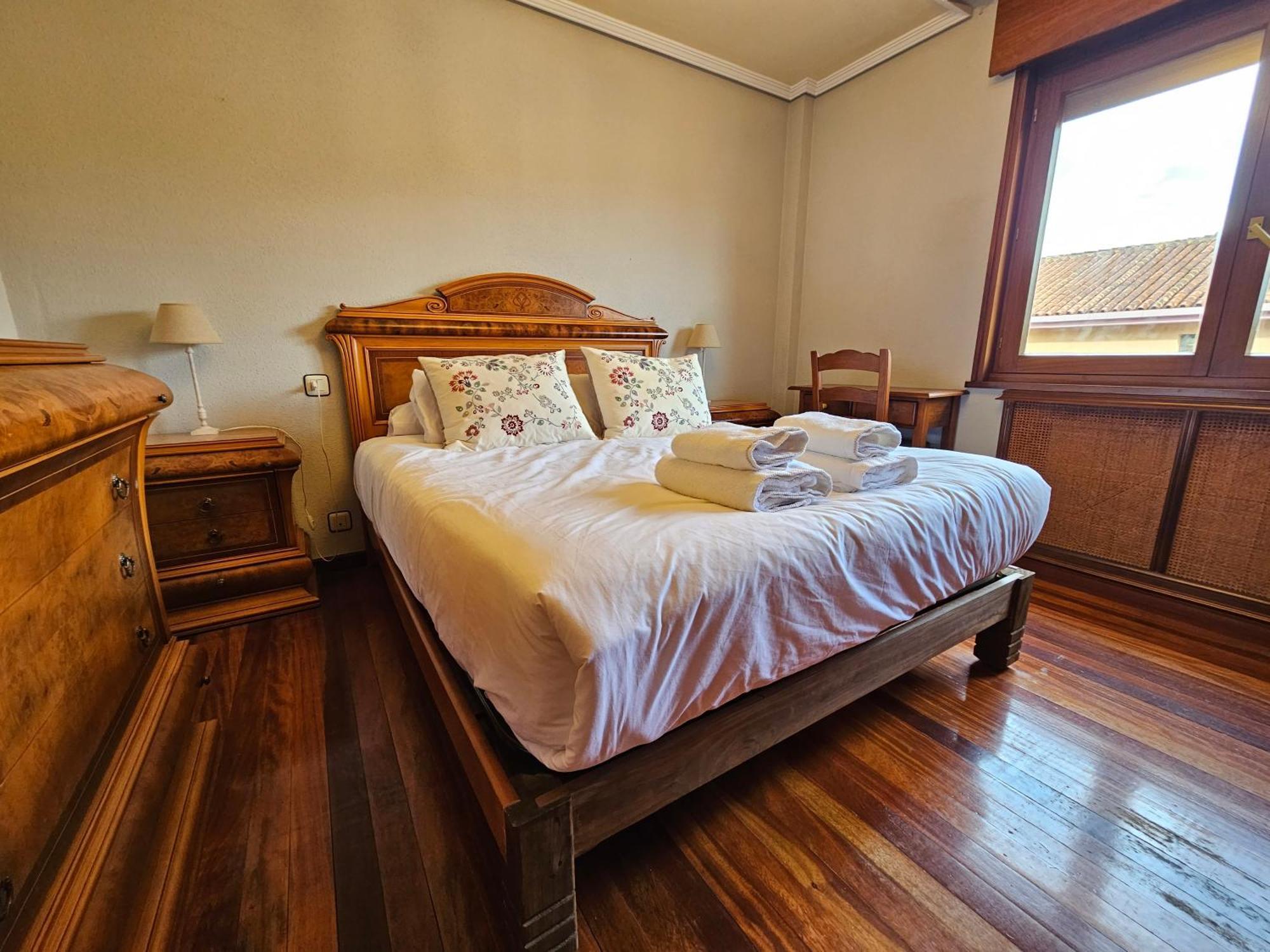 15A04 Duplex Y Garaje En Centro Apartment Лянес Екстериор снимка